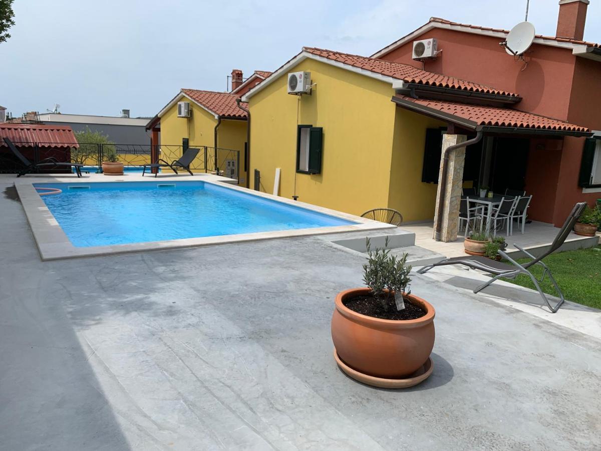 Kamenjak Volme, Cousy House With Pool بنجول المظهر الخارجي الصورة